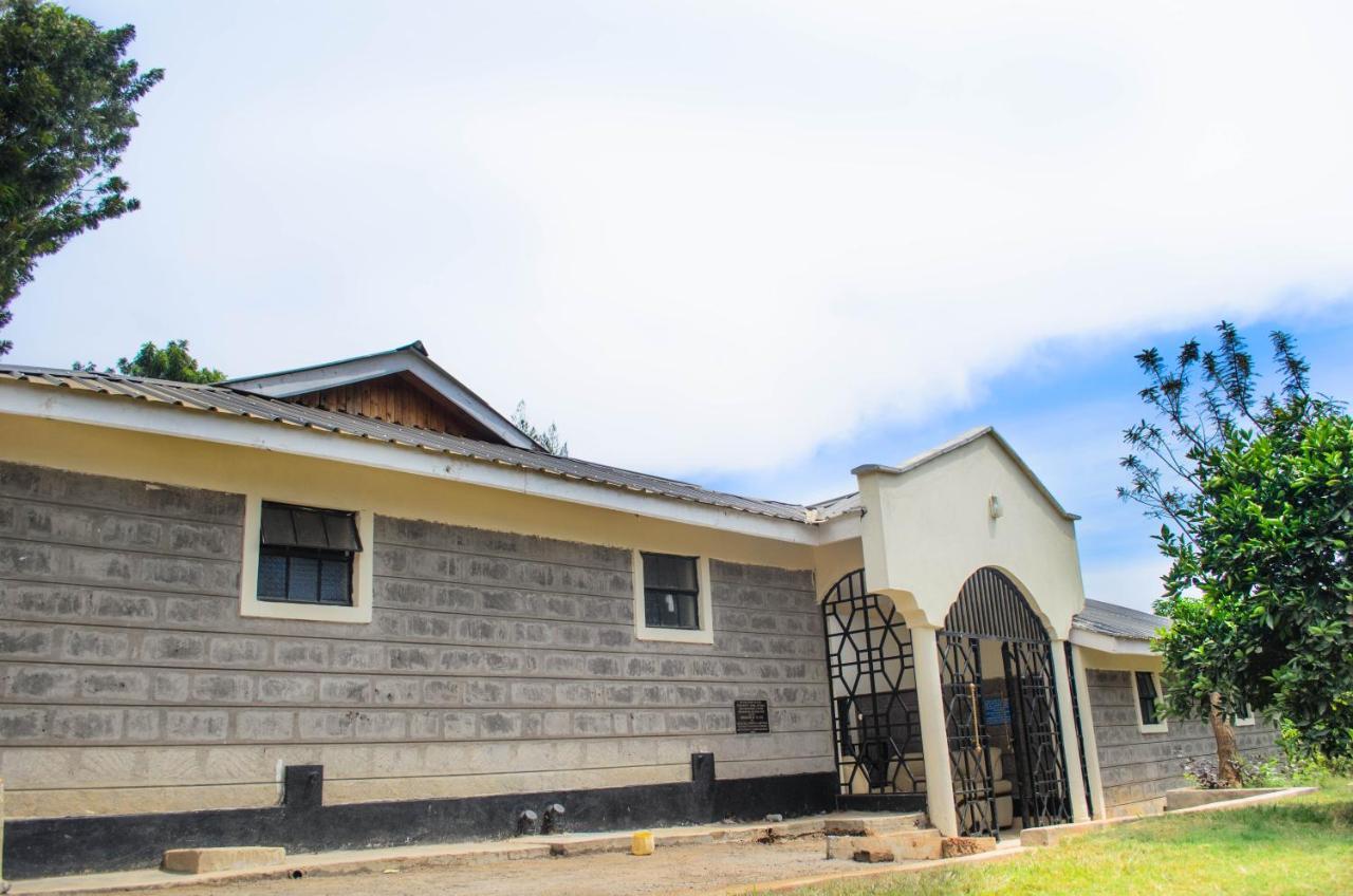 Everlasting Gardens Bed & Breakfast Kitui Exterior photo