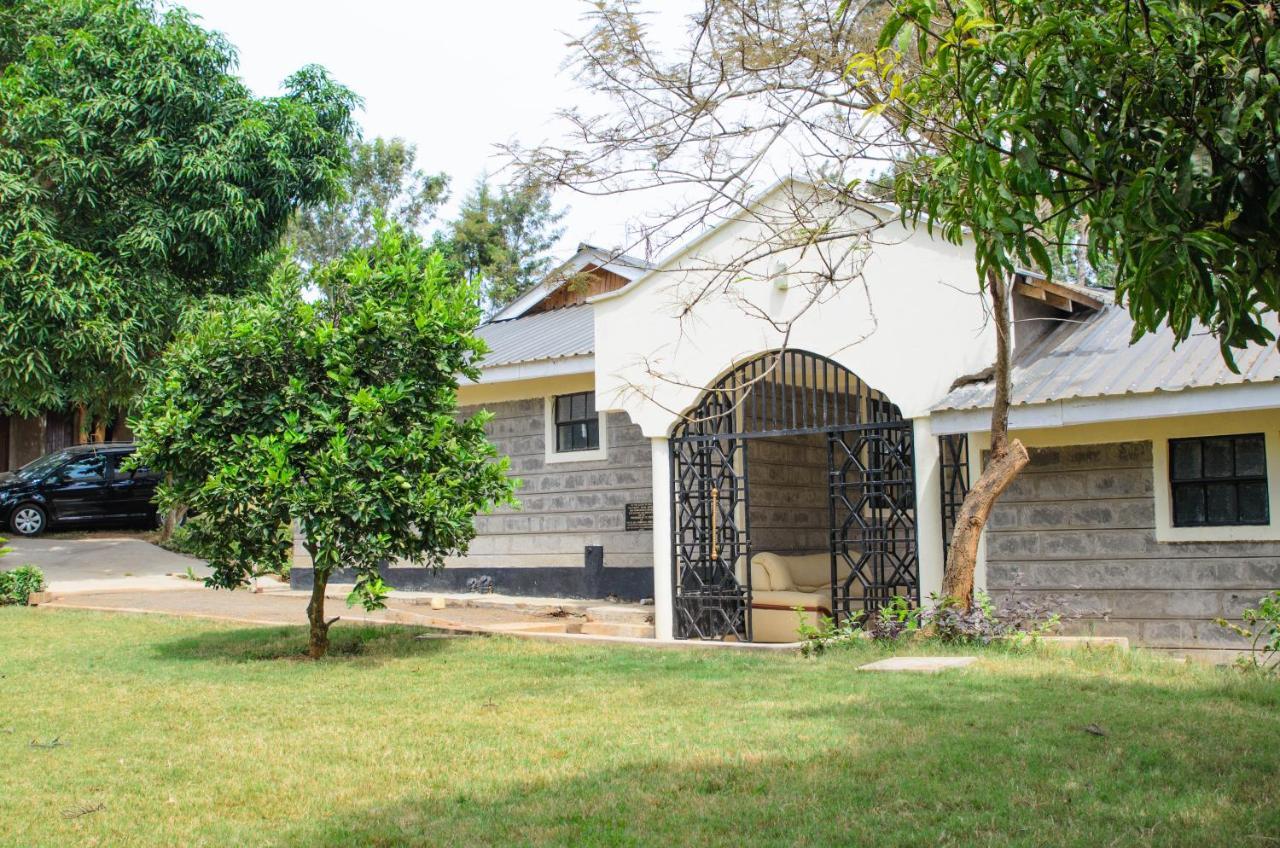 Everlasting Gardens Bed & Breakfast Kitui Exterior photo